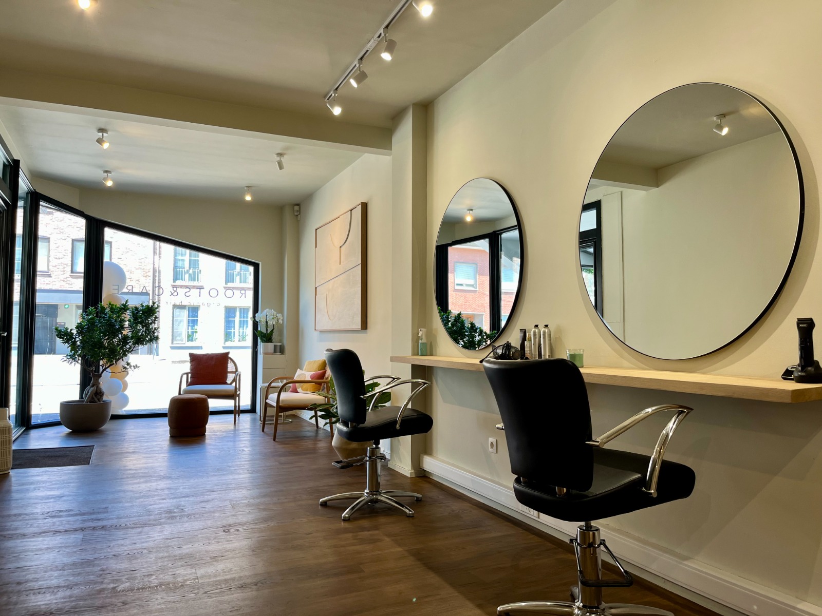 Inside the roots & care salon